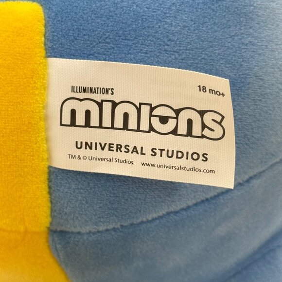 Universal Studios Park Exclusive Despicable Me Minion Kevin Plush 14in NWT Toy - Picture 10 of 11